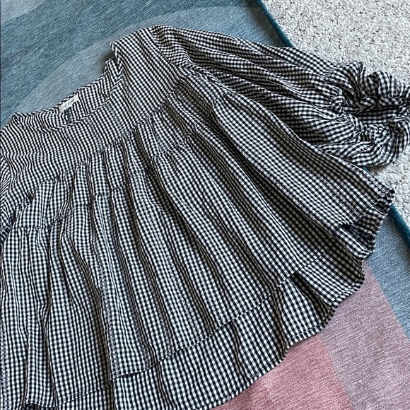 Max Studio Black and White Checkered Gingham Blouse - Picture 7 of 10